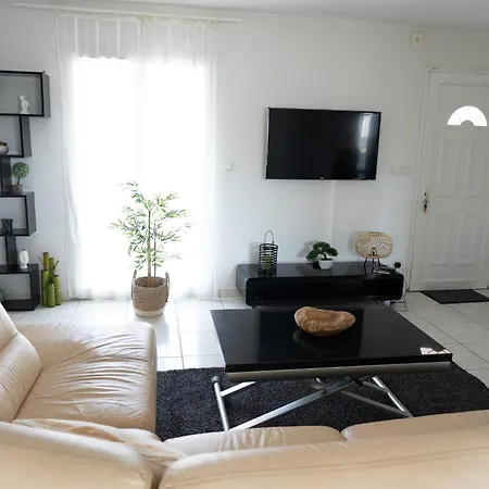 Lägenhet , Le Calme Proche De La *